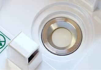 新素材の金属枠採用で耐久性UP!